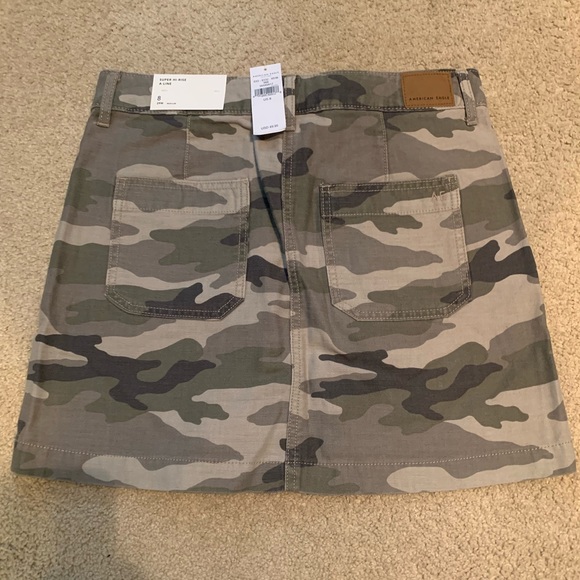 American Eagle Camo Skirt - Picture 2 of 5